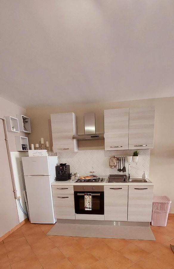 Casa Vacanza A 11 Km Dall'Aeroporto Di Palermo Carini Exteriör bild